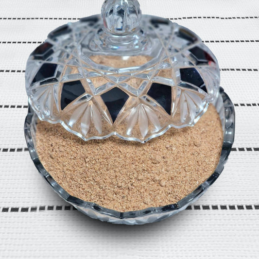 Noix de pomme sauvage moulu et présenté